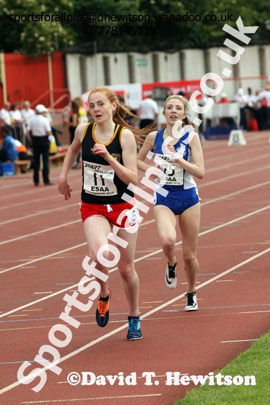 Senior girls 1500 metres steeplechase, 2015 English Schools, Gateshead. Photo: David T. Hewitson/Sports for All Pics